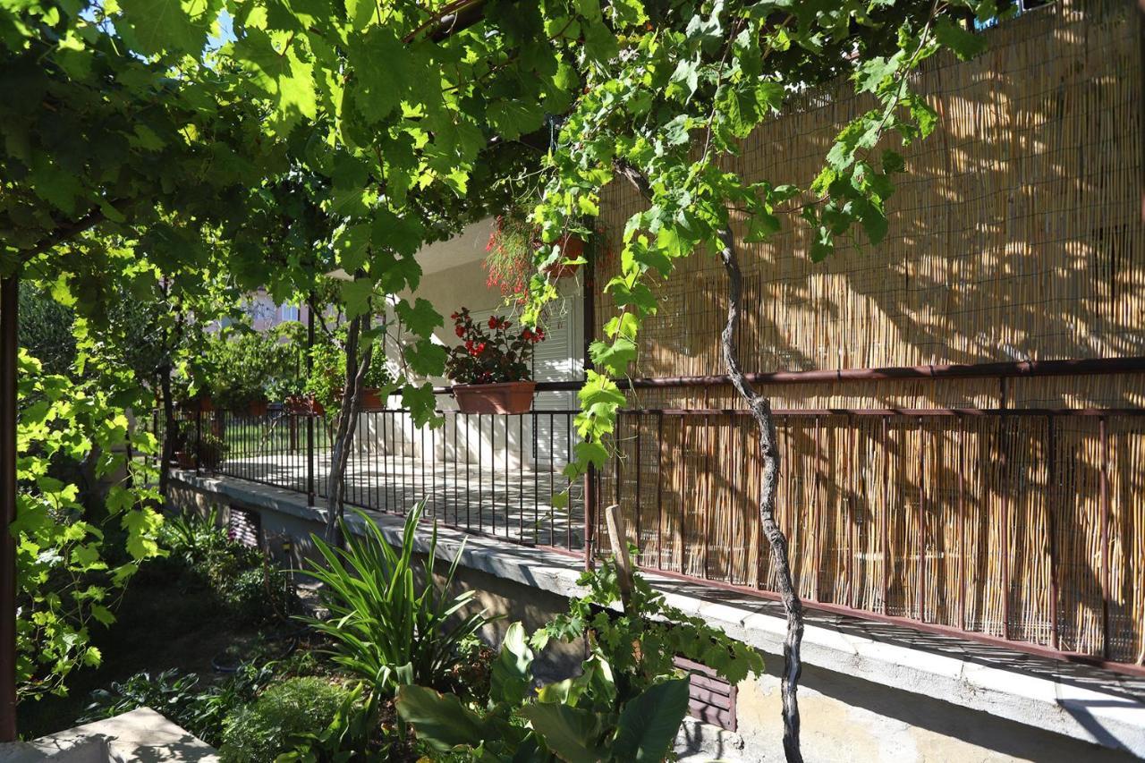 Ferienwohnung Stone Sun Kaštela Exterior foto