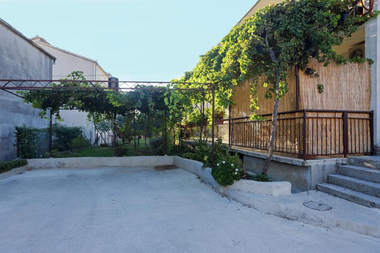 Ferienwohnung Stone Sun Kaštela Exterior foto